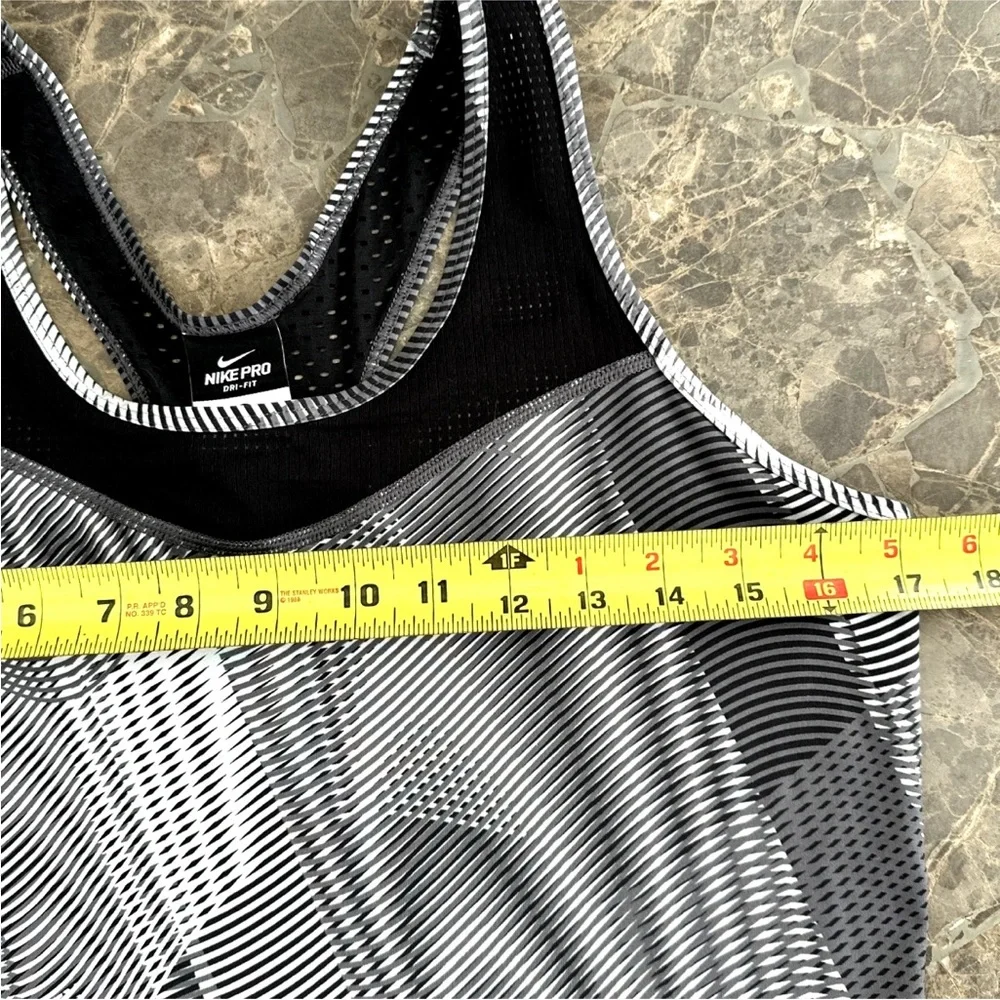 Nike Pro Women's 725493-010 Hypercool Sleeveless Racer Back Tank Top Size Large